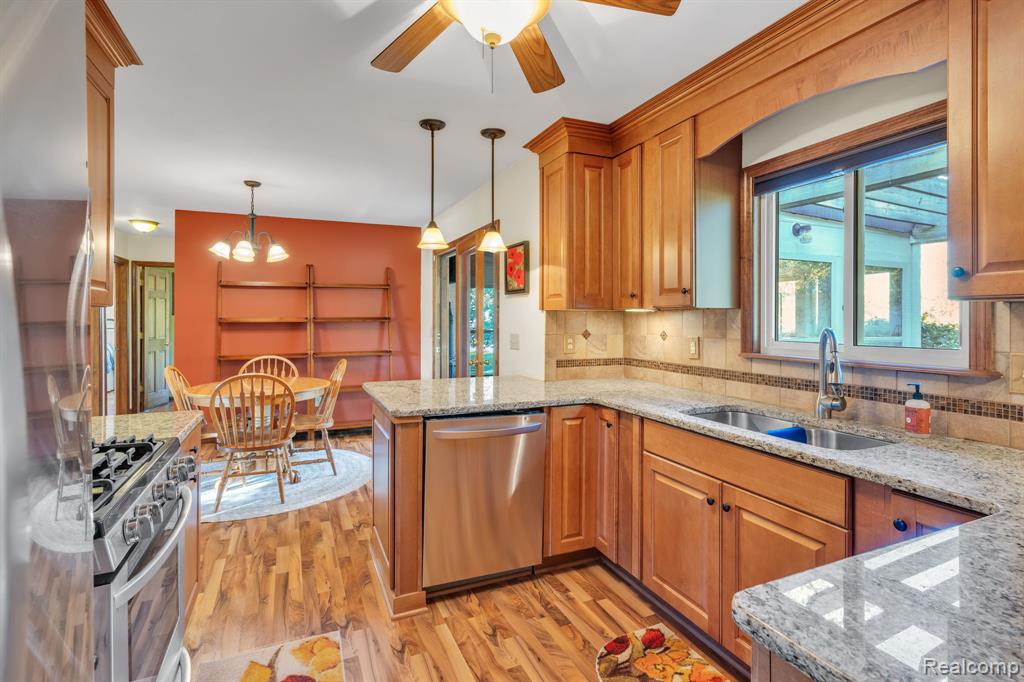 11056 N Irish Road, Otisville, MI 48463 — Photo 19