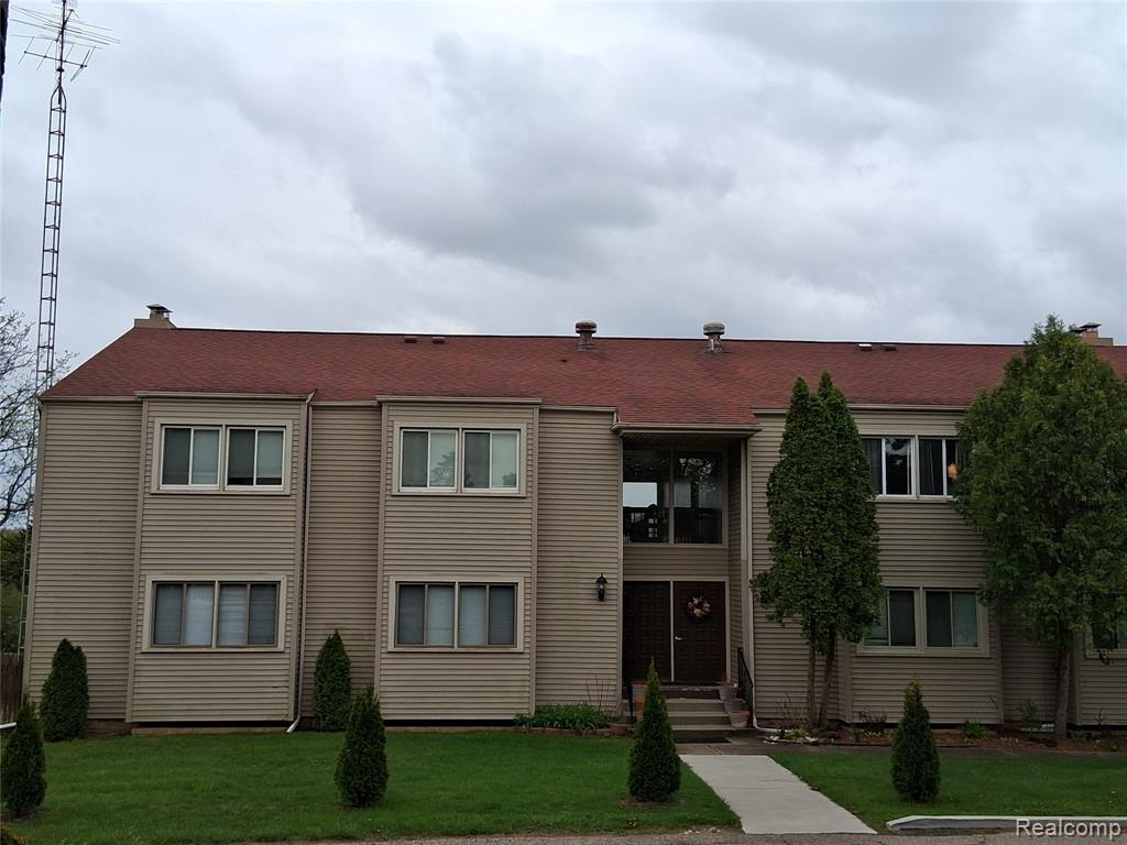 8510 S Pepper Ridge Drive S, Grand Blanc, MI 48439