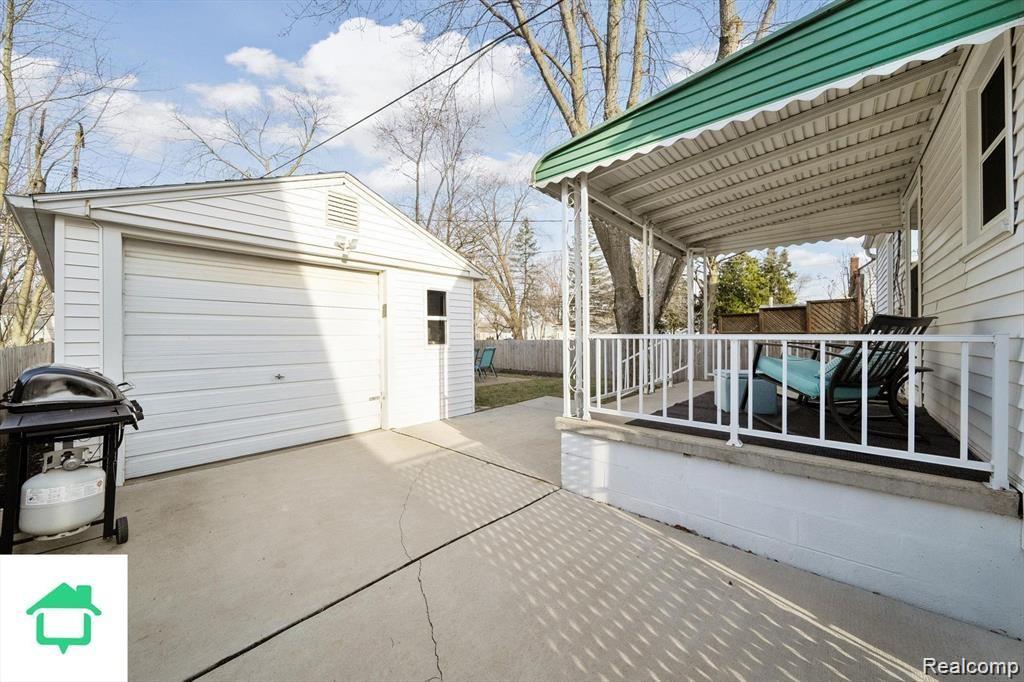 5927 LATHERS Street, Garden City, MI — Photo 5