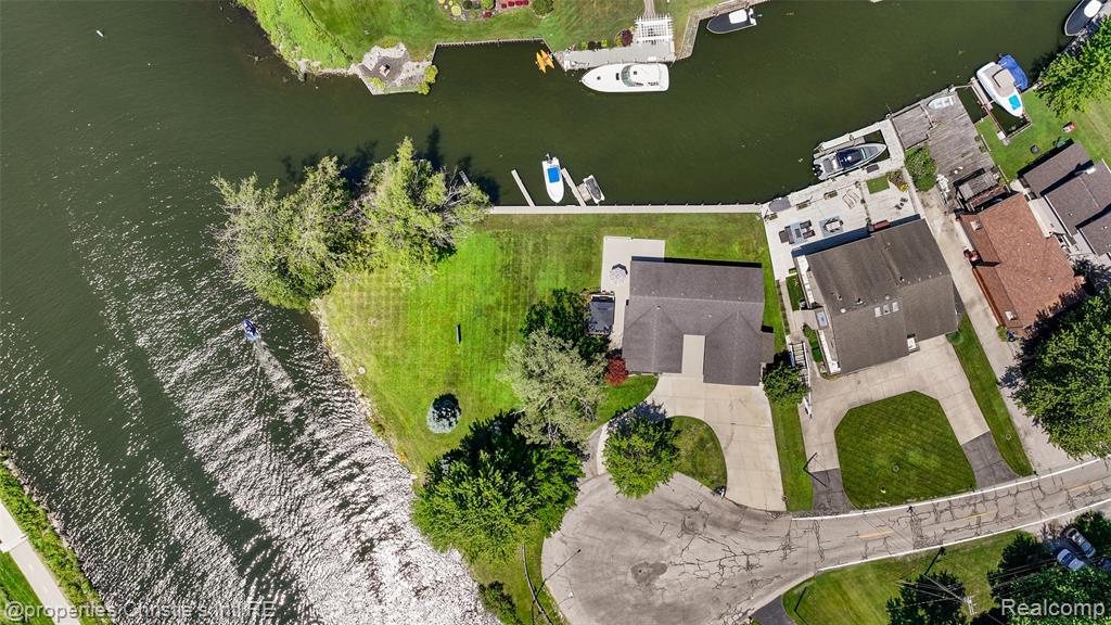 37337 LAKESHORE Drive, Harrison Township, MI — Photo 28