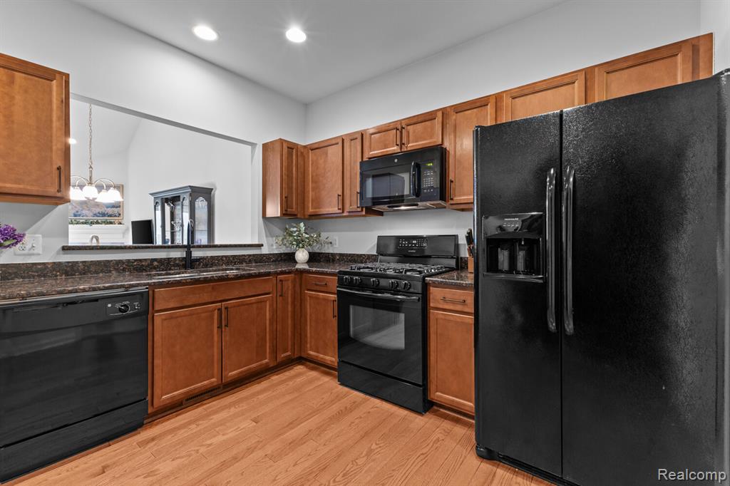 3333 Grove Lane, Auburn Hills, MI 48326 — Photo 11