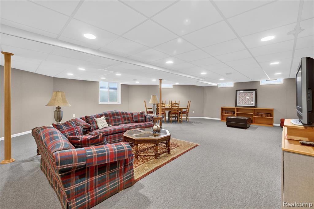 50150 Scott Court, 36, Shelby Twp, MI 48317 — Photo 21