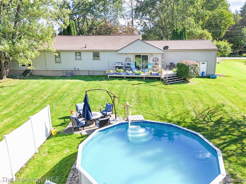 8439 Burpee Road, Grand Blanc, MI 48439 — Photo 39