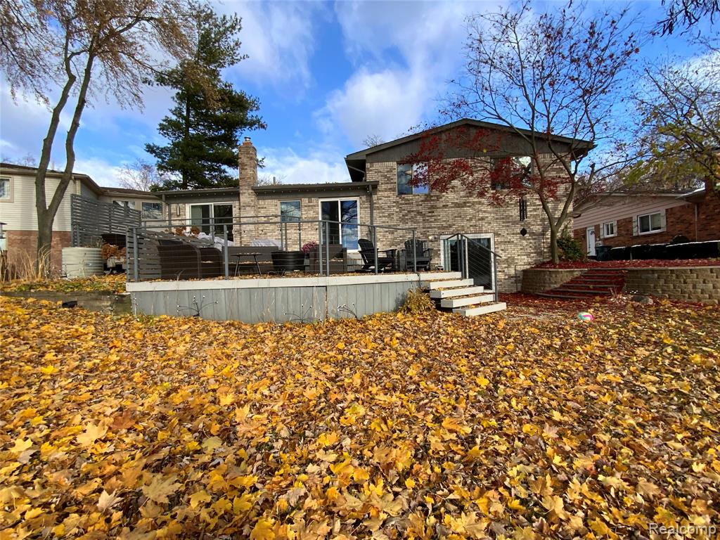 6749 Little Creek Drive, Troy, MI 48085 — Photo 2
