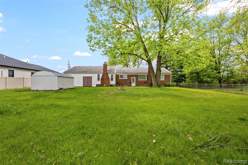 26504 Doxtator Street N, Dearborn Heights, MI 48127 — Photo 7