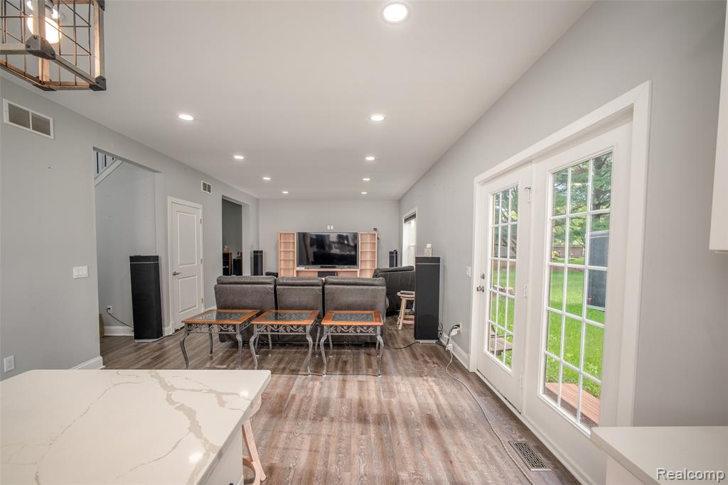 11913 Tuttle Hill Road, Willis, MI 48191 — Photo 10