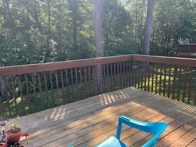 1071 OLD LEAKE, Holly, MI 48442 — Photo 41