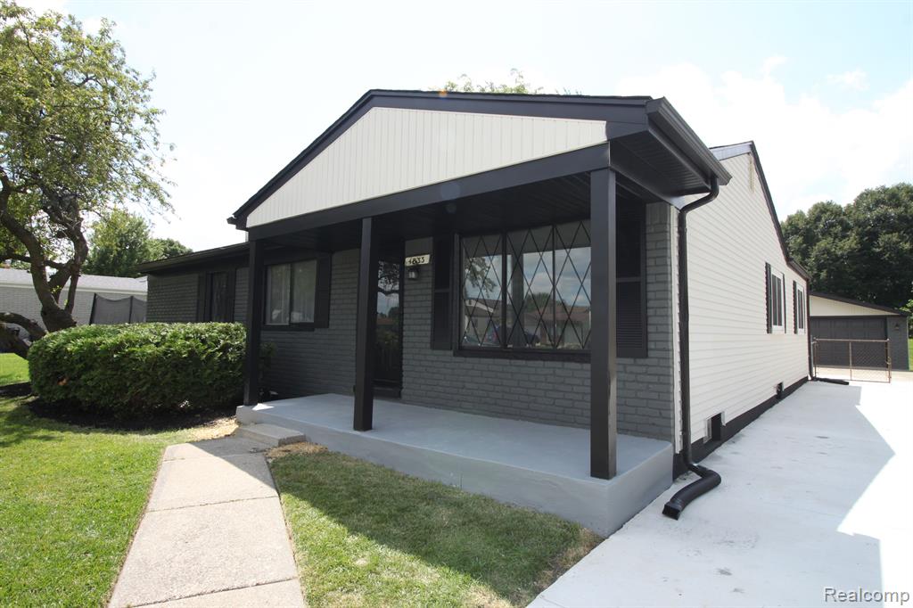 4833 OCEAN Court, Sterling Heights, MI 48310 — Photo 2