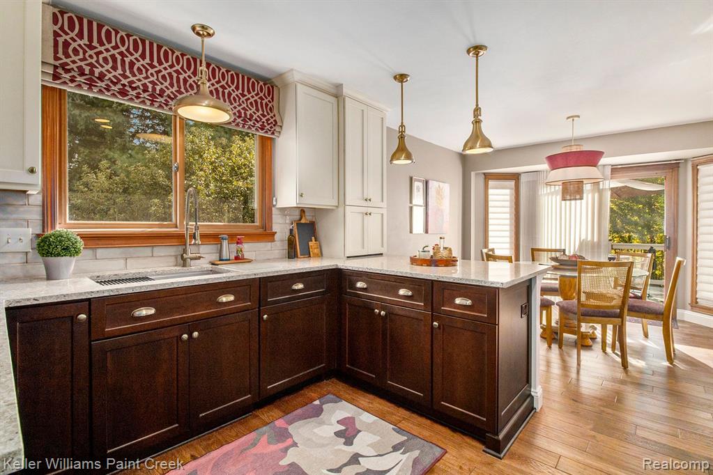 556 ORCHARD RIDGE Drive, Lake Orion, MI 48362 — Photo 10