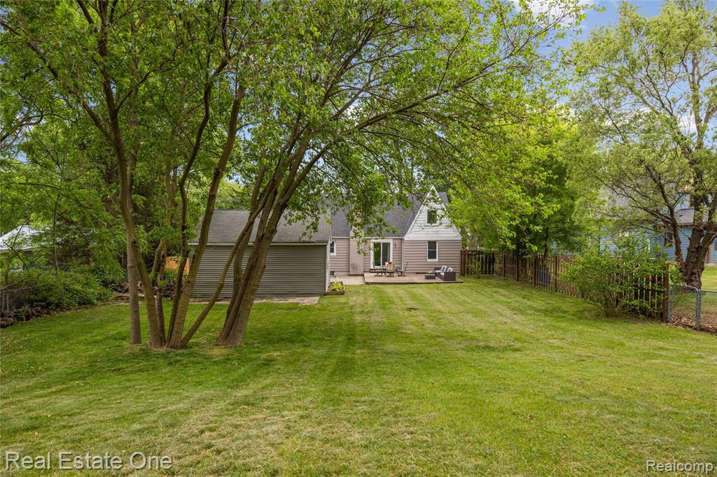 2275 Richwood Road, Auburn Hills, MI 48326 — Photo 45