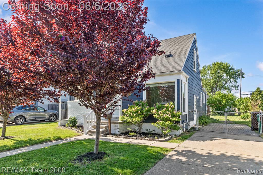 28952 Bridge Street, Garden City, MI — Photo 4