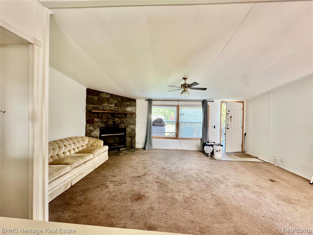 823 Linden, Fowlerville, MI 48836 — Photo 7