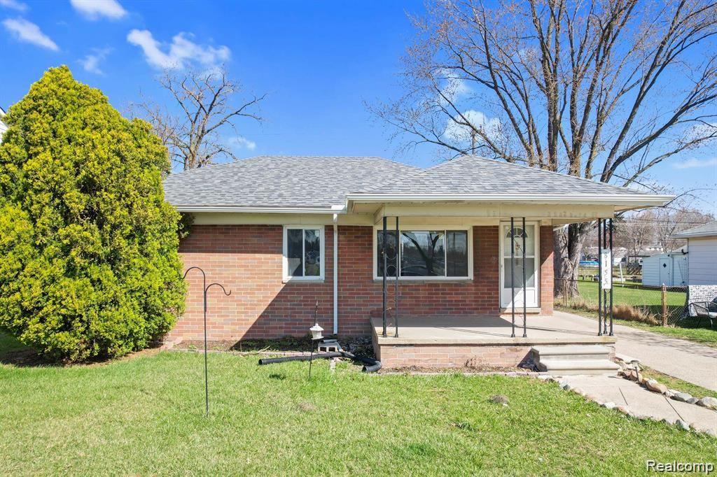 8155 VERMONT Avenue, Warren, MI 48093 — front exterior