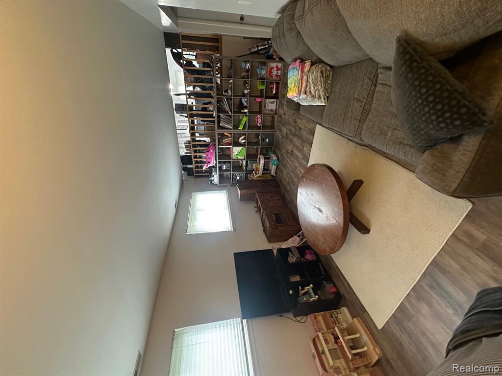 5076 Spring Well Lane, Grand Blanc, MI 48439 — Photo 10