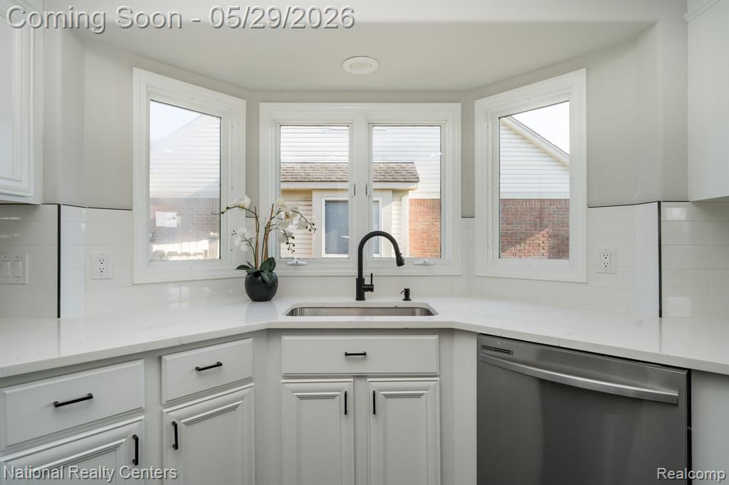 50847 Commons Drive, Macomb, MI 48042 — Photo 10