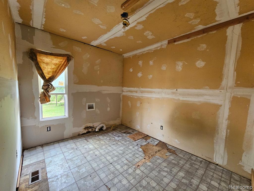 8379 WHITTAKER Street, Detroit, MI 48209 — Photo 21