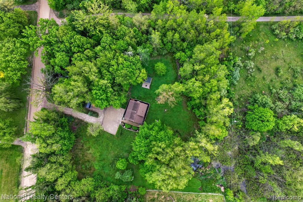 7782 Golf Club Road, Howell, MI 48843 — Photo 24