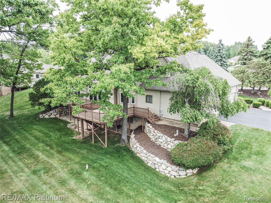 8342 ISLANDVIEW Court, Brighton, MI 48114 — Photo 4