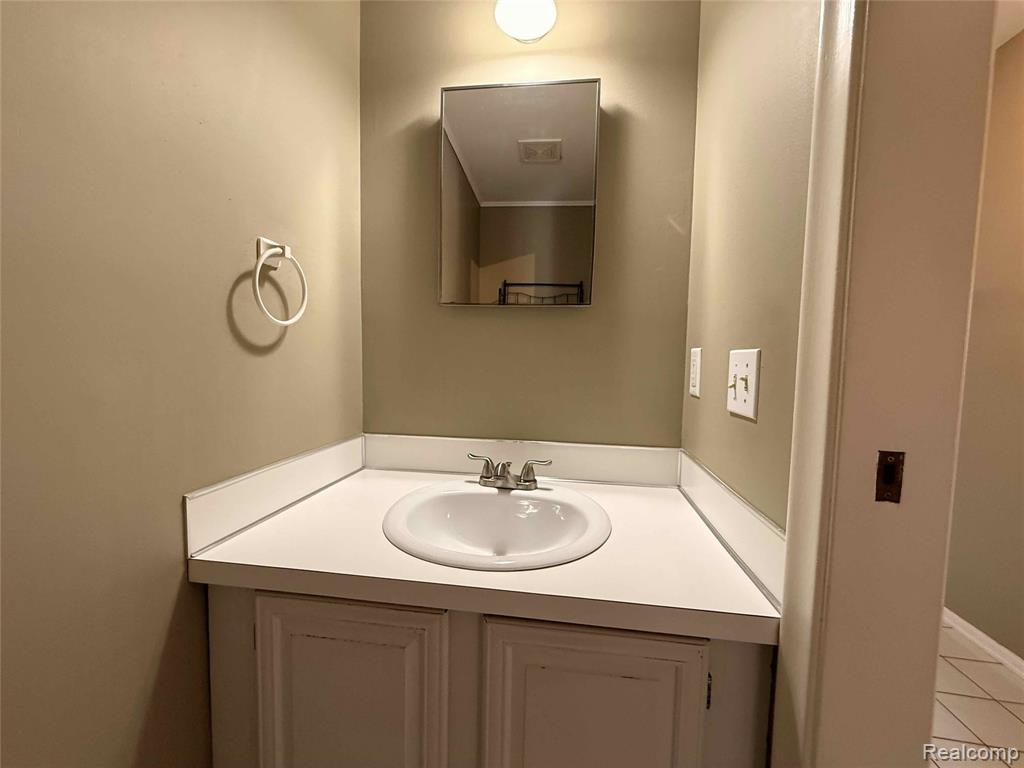 8517 Pepper Ridge Drive, Grand Blanc, MI 48439 — Photo 7