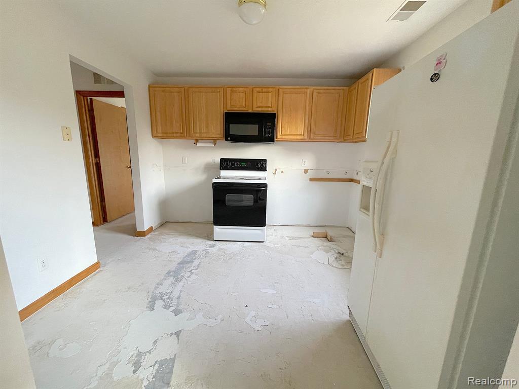 428 MARIGOLD Circle, Westland, MI — Photo 7