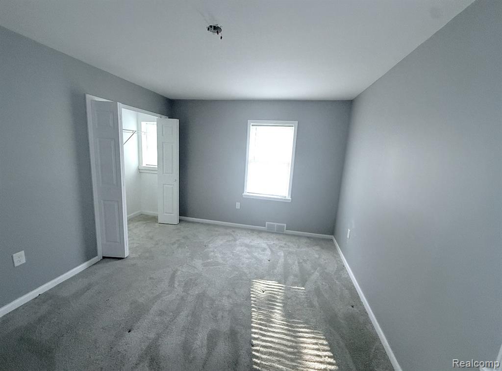 10310 W Outer Drive, Detroit, MI 48223 — Photo 8