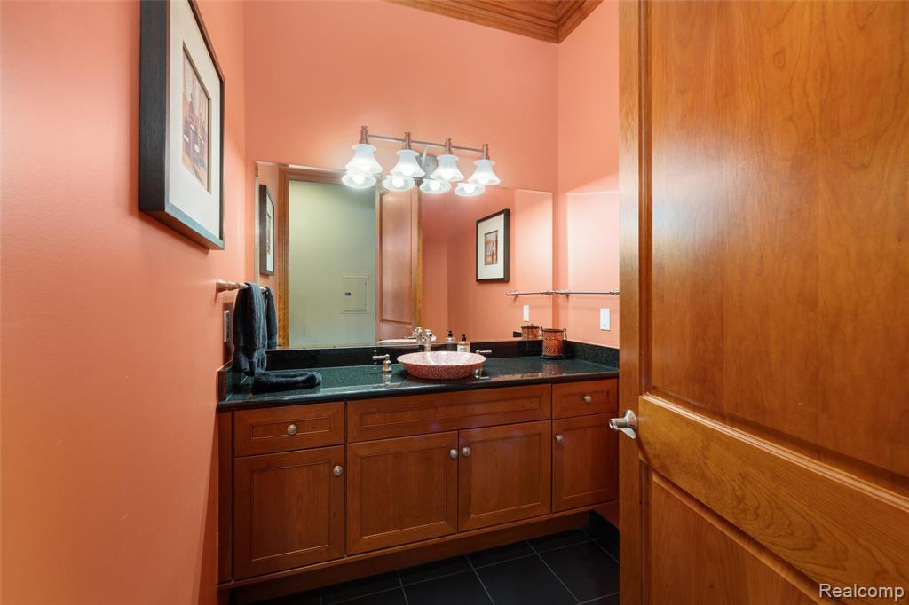 7432 Foxburg Court, Clarkston, MI 48348 — Photo 24