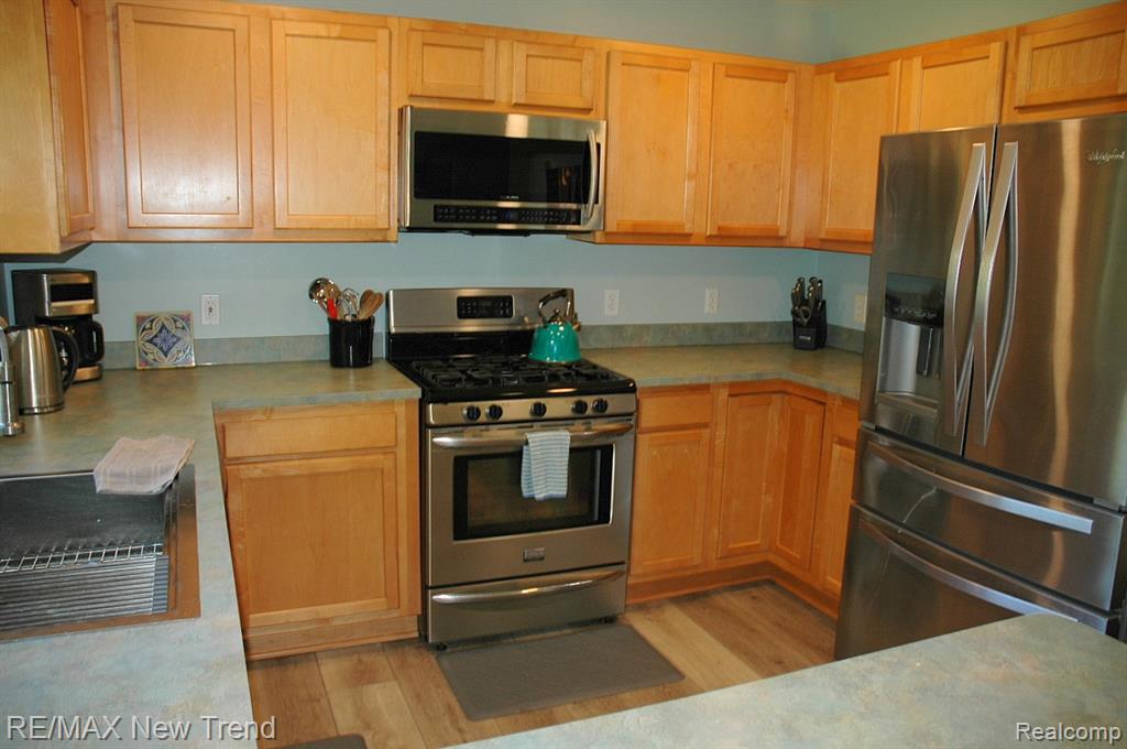 785 Pathway Drive, Howell, MI 48843 — Photo 12