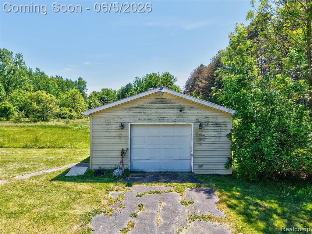 6343 Humphrey Avenue, Flushing, MI 48433 — Photo 3