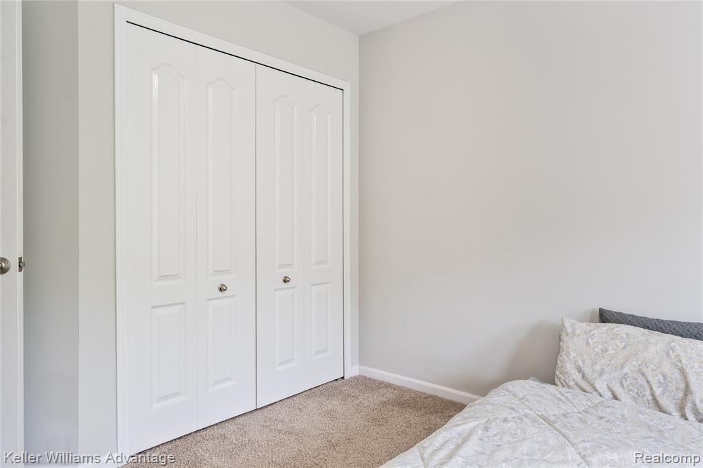 27460 Belgrave Place, Novi, MI — Photo 32