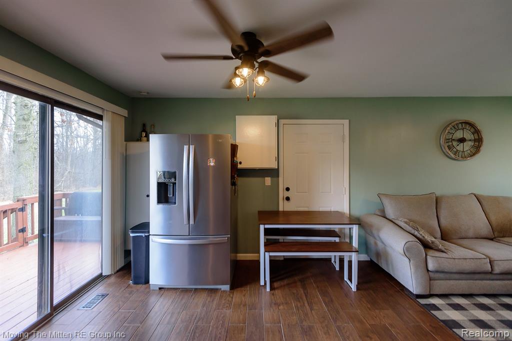 21775 Clemmons Court, Belleville, MI 48111 — Photo 10