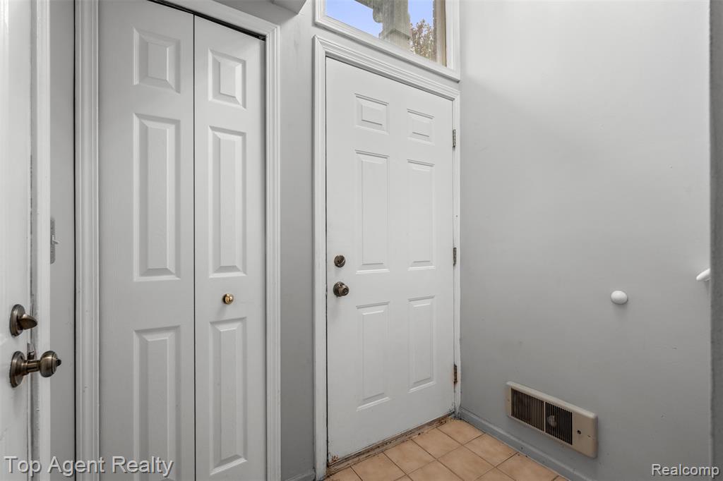 44935 Marigold Drive, Sterling Heights, MI 48314 — Photo 5