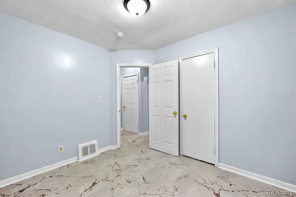 6485 Rosemont Avenue, Detroit, MI 48228 — Photo 18