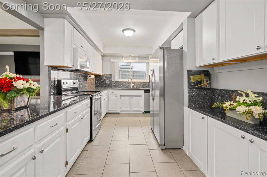 32343 Cambridge Drive, Warren, MI 48093 — Photo 10