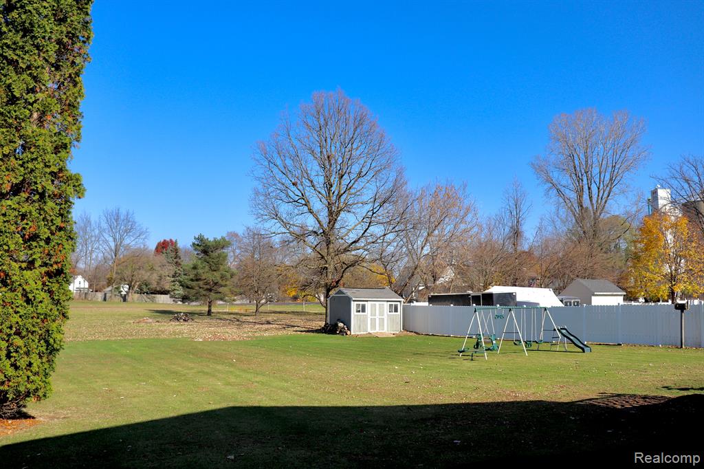 11635 Peelman Drive, Lennon Vlg, MI 48449 — Photo 30