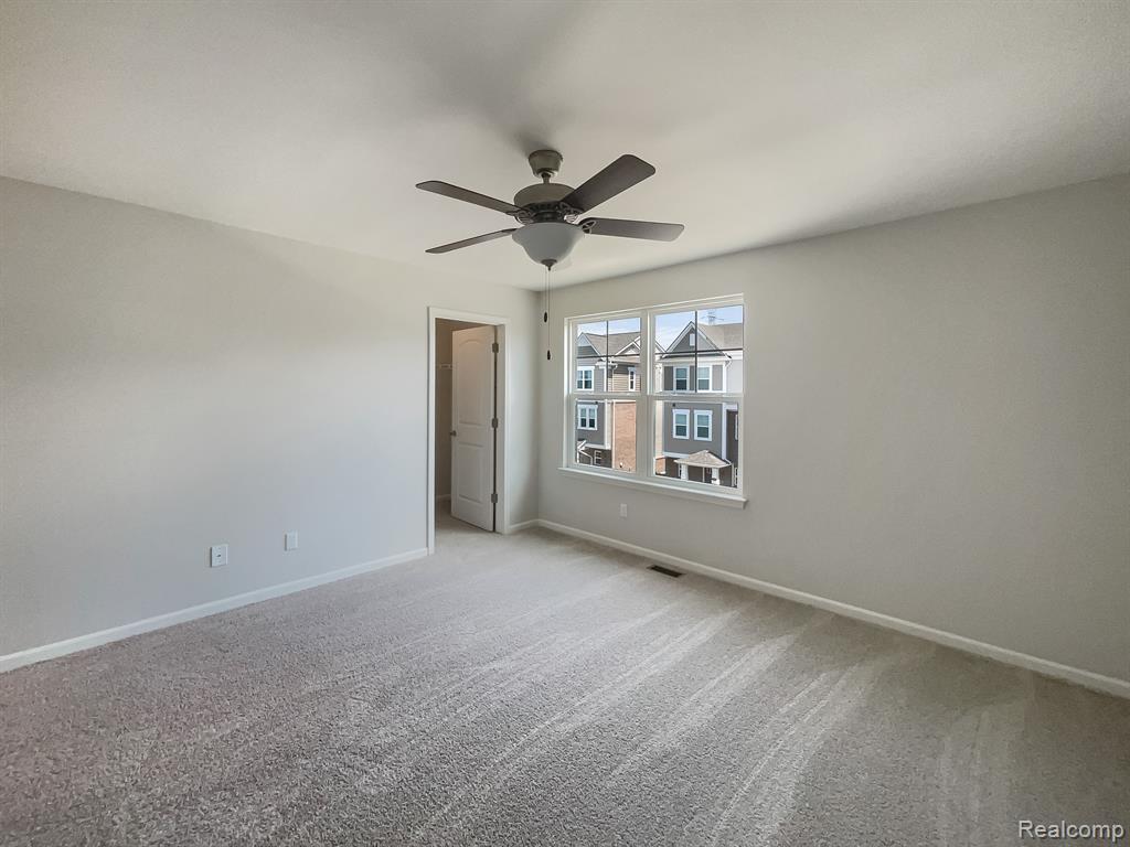 242 CENTER Boulevard, Wixom, MI 48393 — Photo 15