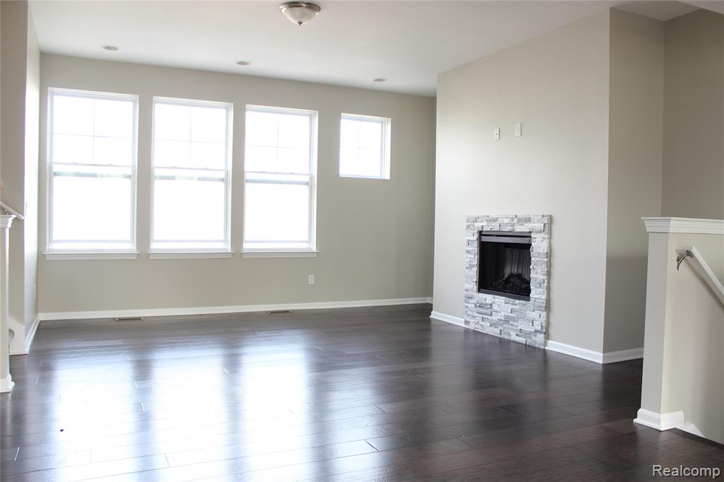 5911 PICALL Drive, Troy, MI 48098 — Photo 3