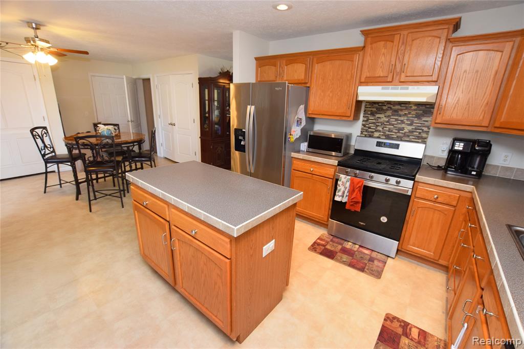 7395 Red Maple Drive, Mount Morris, MI 48458 — Photo 3