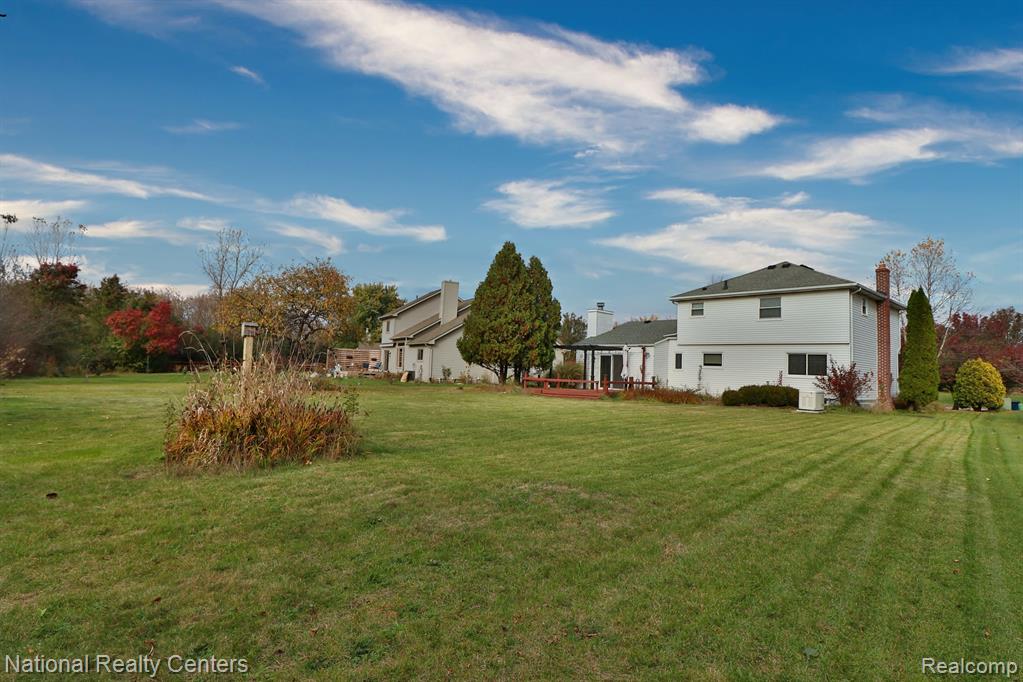 1291 WEDGEWOOD Circle, Saline, MI 48176 — Photo 27