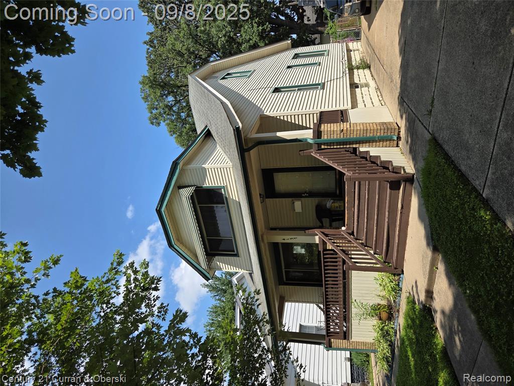 4137 Huron Street, Dearborn Heights, MI 48125 — front exterior