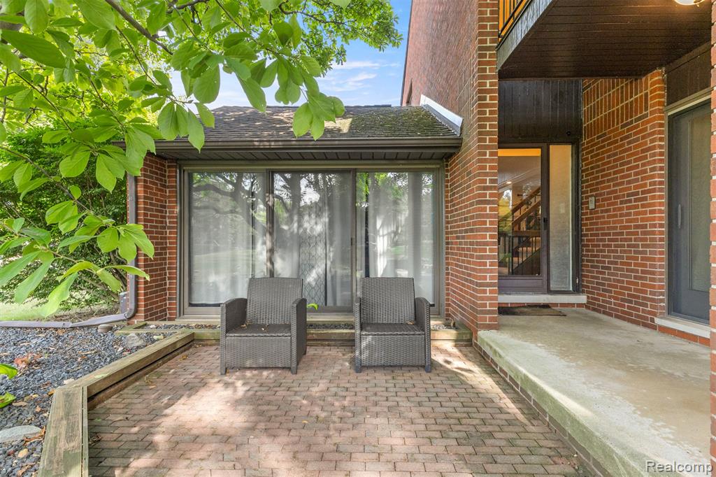 3011 Lindenwood Drive, Dearborn, MI 48120 — Photo 41