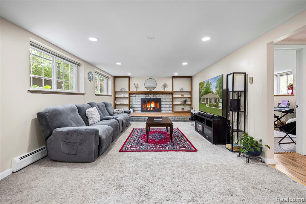 4118 CHERRYWOOD Drive, Troy, MI 48098 — Photo 15