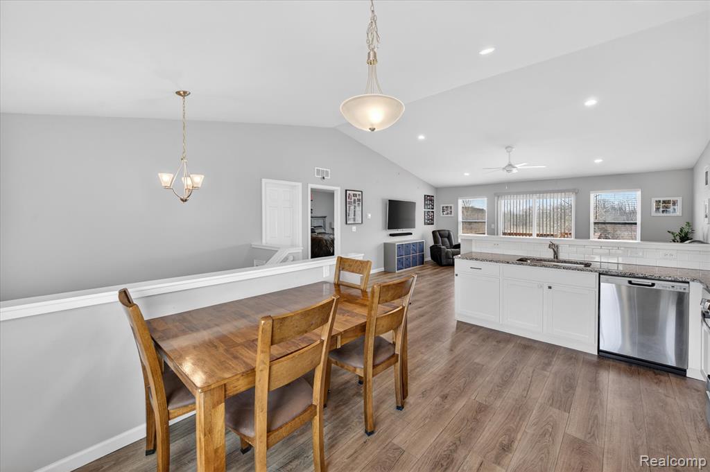 7154 Timberline Drive, Flint, MI 48507 — Photo 13