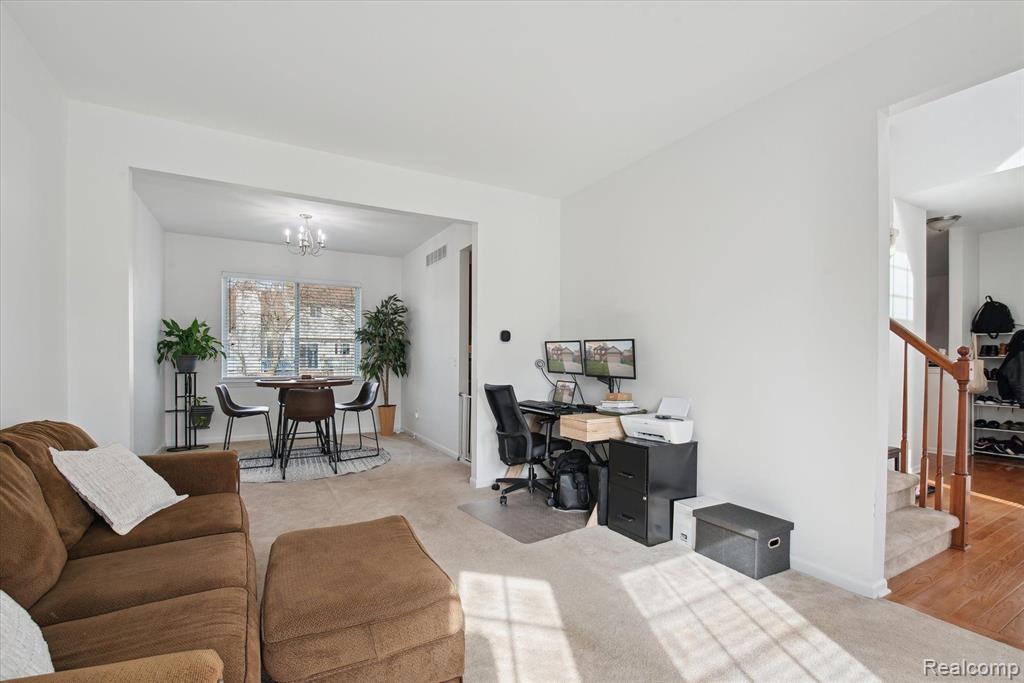 9998 ROLAN MEADOWS Drive, Belleville, MI 48111 — Photo 9