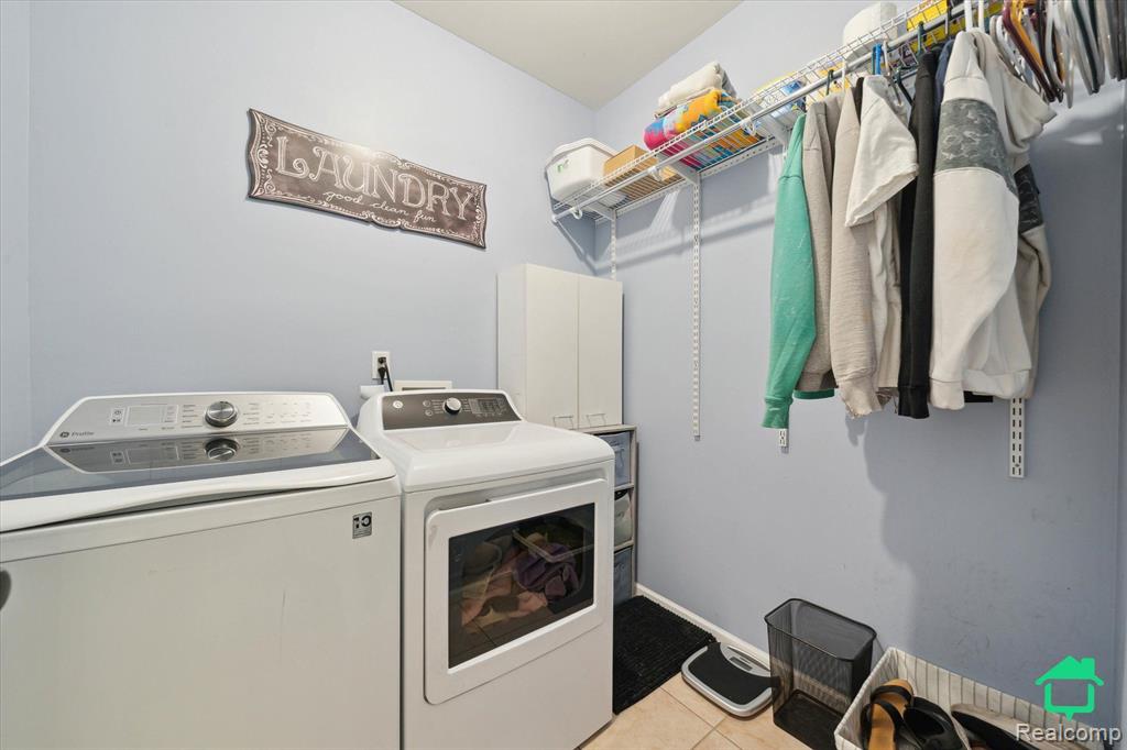 48578 WILDROSE Drive, Canton, MI 48187 — Photo 23