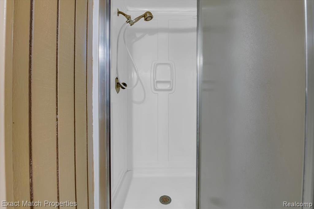 7600 Haley Road, White Lake, MI 48383 — Photo 28