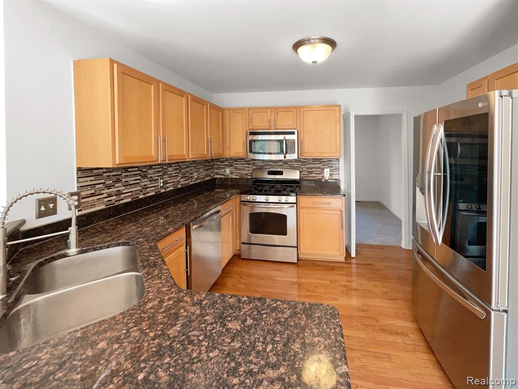 7080 COLCHESTER Lane, Ypsilanti, MI 48197 — Photo 2