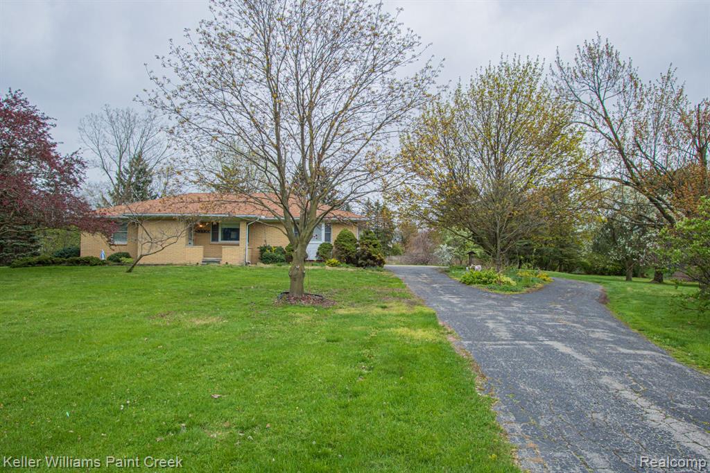 53330 SCHOENHERR Road, Shelby Twp, MI 48315 — Photo 37