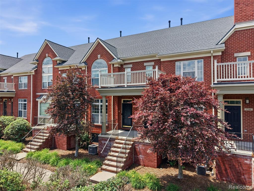 1528 Devon Lane, Troy, MI 48084