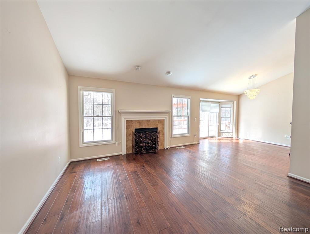 4090 Grand Oaks Trail, Burton, MI 48519 — Photo 5