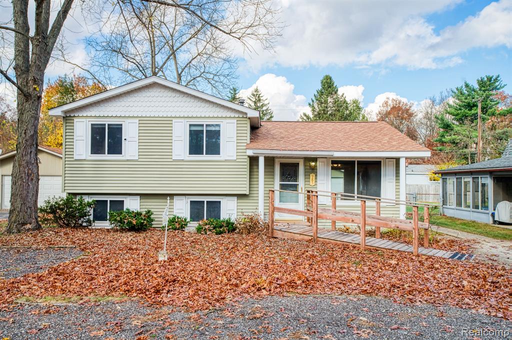 985 TIERNEY, Highland, MI 48356 — Photo 22
